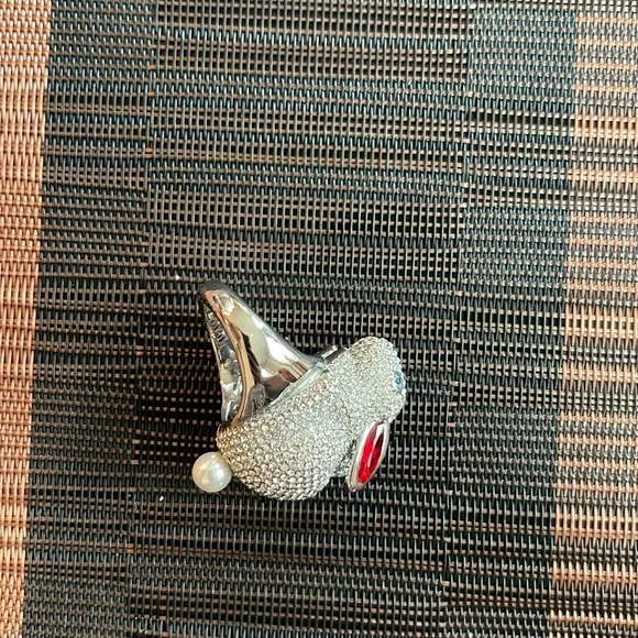 Kate Spade Big Bunny Sparkly Statement Ring - Picture 16 of 16